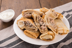 Блины с домашним фаршем и картофелем замороженные