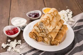 Блины с творогом и клубникой замороженные